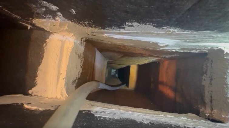 Home : Air Duct Cleaning 1 Air Duct Cleaning
